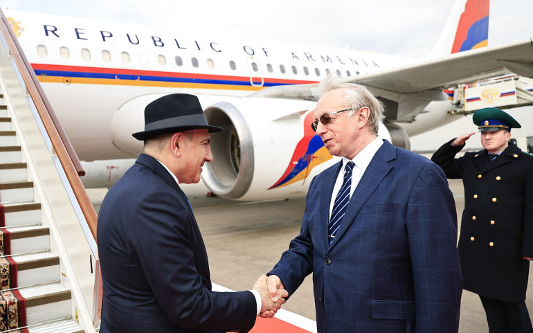 Փաշինյանին Մոսկվայում դիմավորել է ՌԴ արտաքին գործերի նախարարի տեղակալը