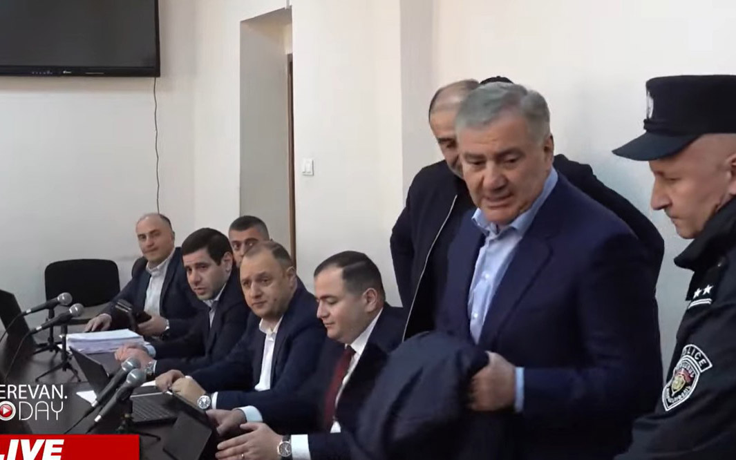 Դատախազը միջնորդեց Սամվել Կարապետյանի տնային կալանքի ժամկետը երկարաձգել ևս երեք ամսով