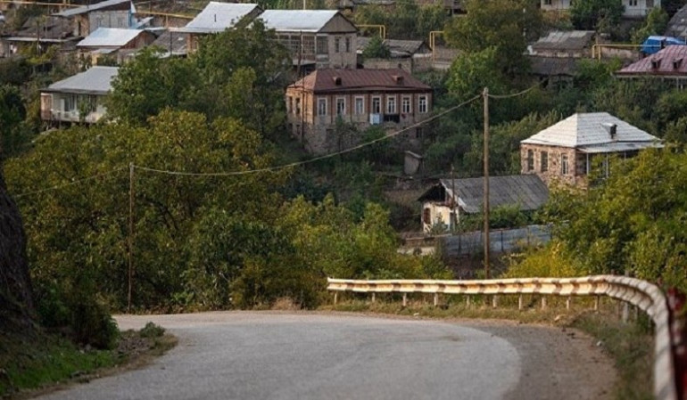 Կոթի գյուղի 45-ամյա բնակիչը վիրավnրվել է ակшնի պայթյnւնից