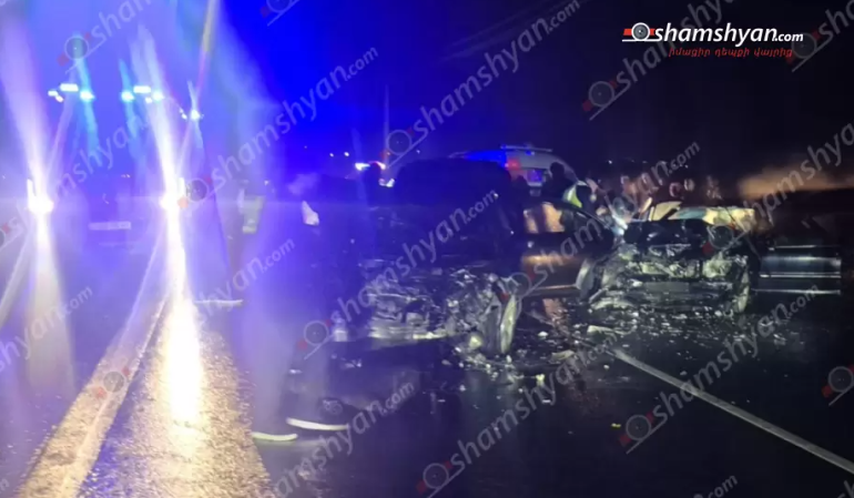 Չարենցավանում բախվել են «Mercedes»-ները․ կա 1 զnհ, 3 վիրավnր