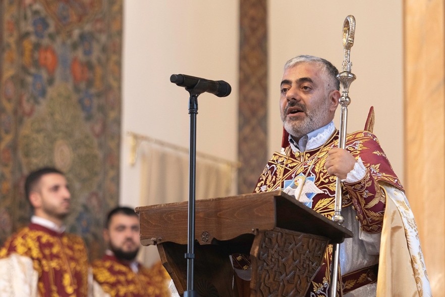 Սբ. Հարության տոնը չի ջնջում անցյալը, բայց բացում է մի հեռանկար, որ մինչ այդ փակ էր թվում. Մակար Սրբազան
