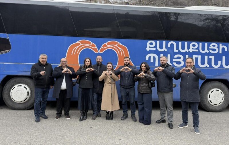 ՔՊ «սրտիկ անողներին» ուղեկցող ոստիկանական ավտոբուսը բախվել է մեկ այլ մեքենայի, վարորդը տեղում մահացել է. Գագիկ Ասատրյան