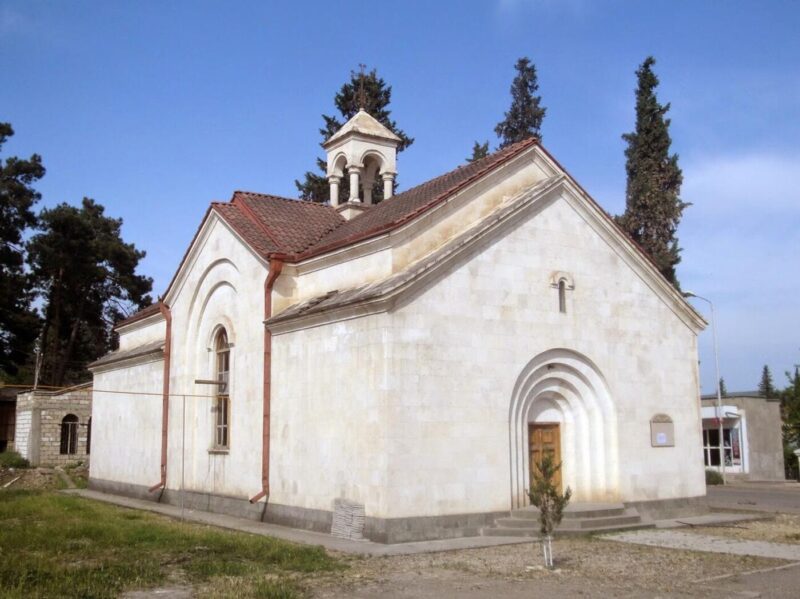 Ադրբեջանցի վանդալները վնասել են օկուպացված Մարտունիի Սուրբ Ներսես Մեծ եկեղեցու գմբեթի խաչը
