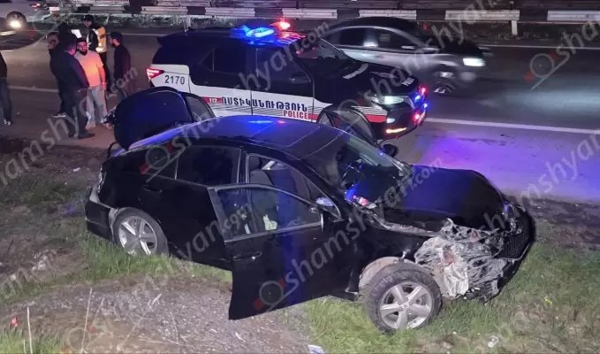 «Արծվի թևեր»-ի մոտ բախվել են 2 «Toyota»-ները. կա վիրավոր