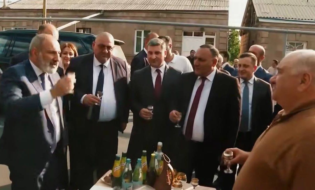 Դուք հա՞շտ եք, որ ամենակառկանուն նախկիները դարձել են Ձեր ամենասիրելիները. Մեսրոպ Մանուկյանը՝ ՔՊ-ին