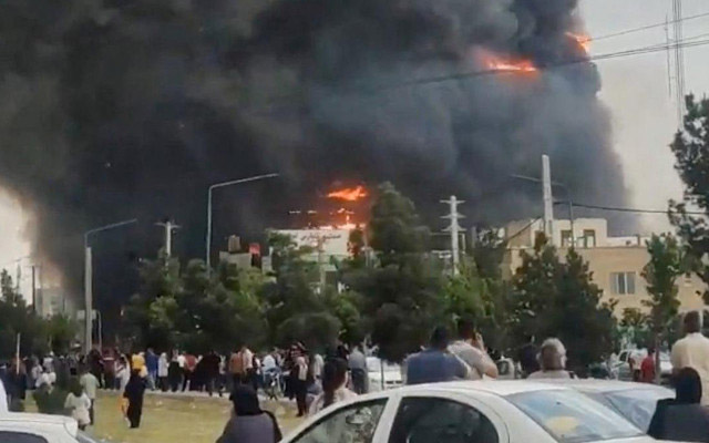 Թեհրանում առևտրային համալիրում բռնկված հրդեհի հետևանքով զոհվել է 11 մարդ