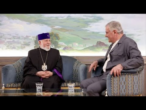 Католикос всех армян навестил Самвела Карапетяна