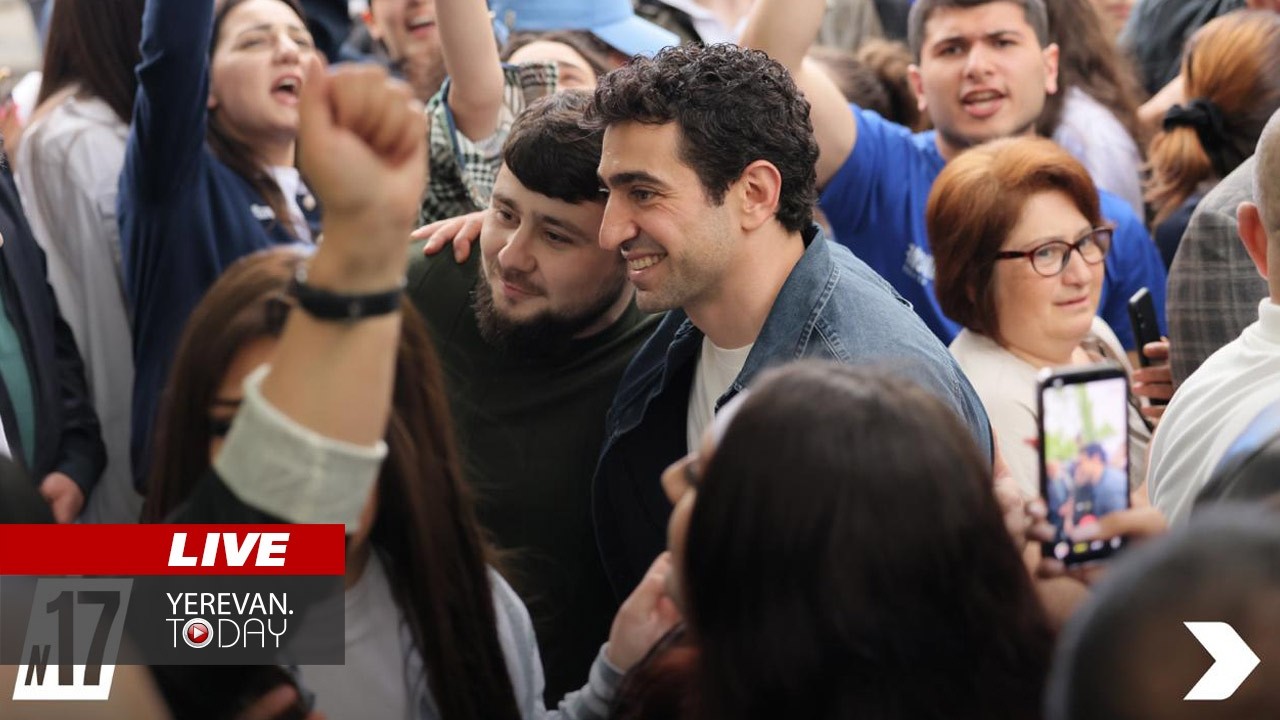 ԱՅՍ ՊԱՀԻՆ | ՈւՂԻՂ | Լևոն Քոչարյանը թիմակիցների հետ քարոզարշավ է իրականացնում Երևանում