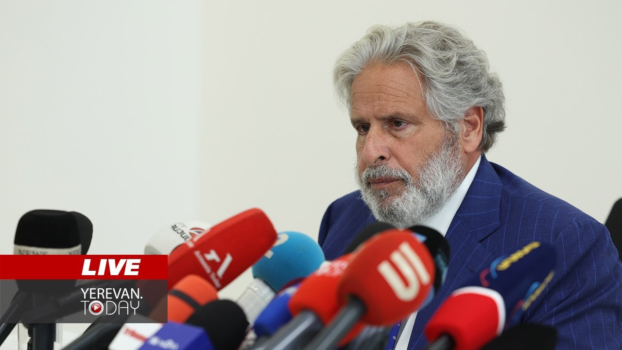ԱՅՍ ՊԱՀԻՆ | ՈւՂԻՂ |Ռոբերտ Ամստերդամի մամուլի ասուլիսը