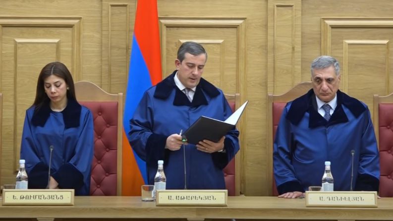 Դատավոր Մեխակ Գևորգյանին հայտարարվել է խիստ նկատողություն