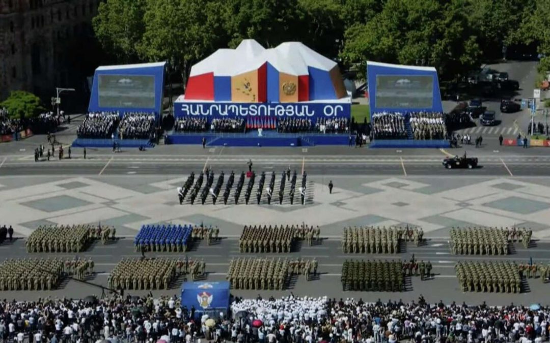 Парад в Армении был нацелен на поднятие рейтинга правящей партии — эксперт