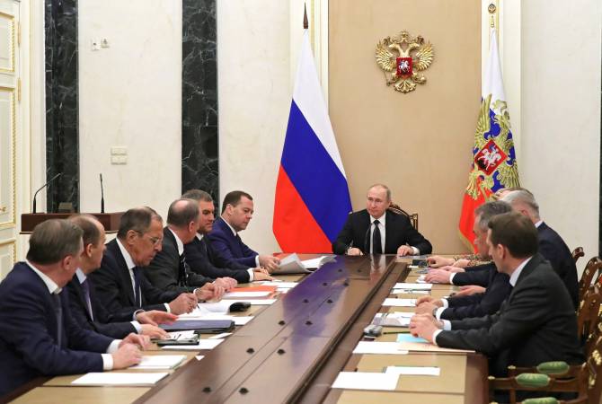 Պուտինը խորհրդակցություն է անցկացրել ՌԴ Անվտանգության խորհրդի մշտական անդամների հետ
