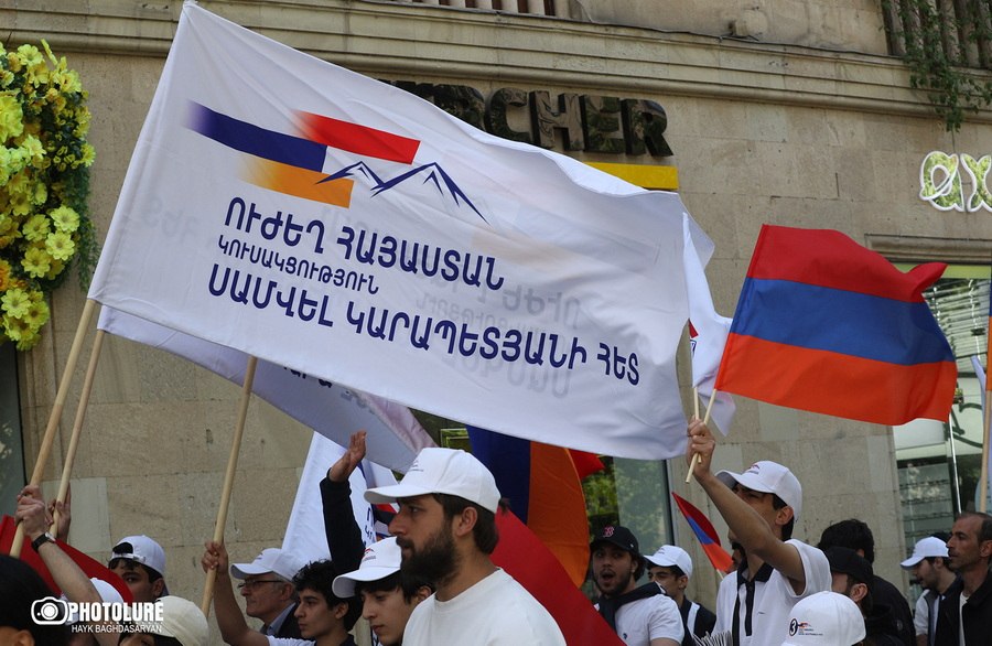 Իշխանական քարոզչամեքենան ստում է, հանրահավաքի վայրից ոչ մի անձ բերման չի ենթարկվել. «Ուժեղ Հայաստան»