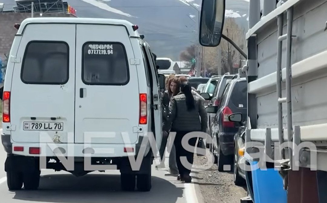 Գազելներով Բերքառատի դպրոցի ուսուցիչներին բերել են ՔՊ-ի քարոզարշավին