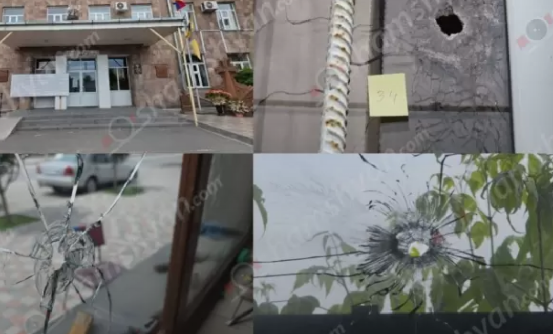 Կրակոցներ՝ Էջմիածին քաղաքում․ դեղատան, դպրոցի, մի քանի տների լուսամուտներին ու պատերին առկա են կրակոցի հետքեր