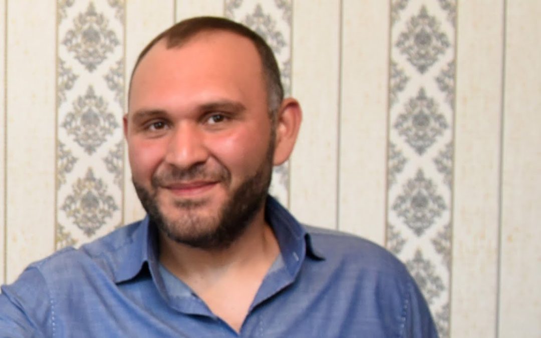 «Ֆազ»-ի սպանության կազմակերպման գործով անցնող «Չաղ Ռուստամին»  Մասիս Մելքոնյանը ազատեց կալանքից