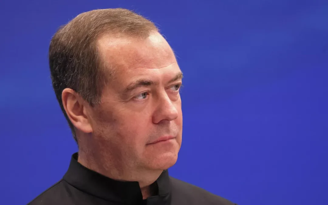 Медведев предупредил Армению о последствиях разрыва отношений с Россией