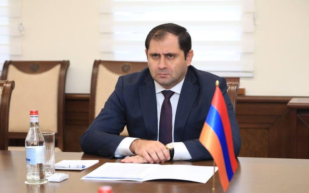 Բանակում թափով քարոզչություն են անում. «Հրապարակ»
