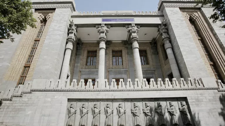 Հորմուզի նեղուցի կառավարման կանոնները կսահմանեն Իրանը և Օմանը. Իրանի ԱԳՆ