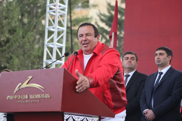 «Արարատցեմենտ»-ից մինչև «Մուլտի գրուպ»․ դատախազությունը Գագիկ Ծառուկյանի ընկերություններից պահանջում է գույքերի վերադարձ. «Հետք»