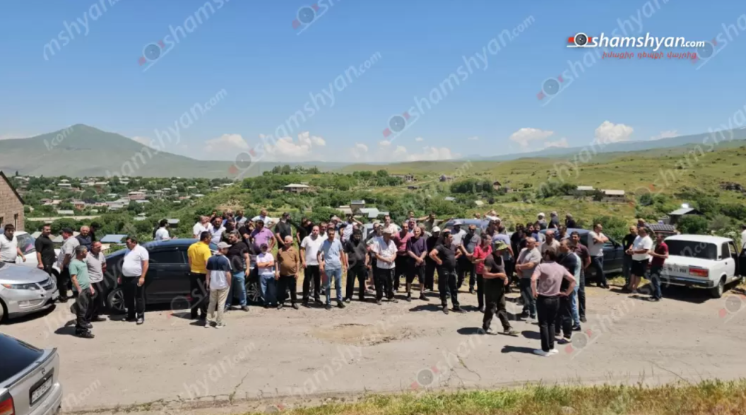 Բողոքի ակցիա Գեղաշենում. բնակիչները դեմ են ավազի հանքի հնարավոր վերաբացմանը