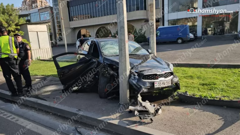 Բաբաջանյան փողոցում բախվել են «Mazda»-ն և «Kia Forte»-ն․ կան վիրավորներ