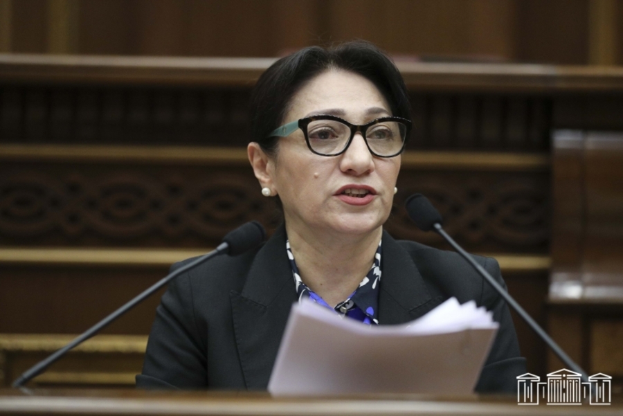 Դարպասների ճաղերից այն կողմ Արարատն է․ Լիլիթ Գալստյան