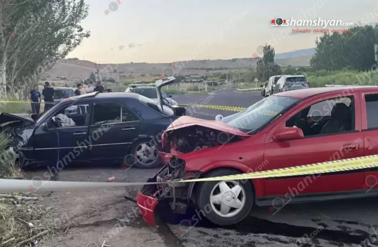 Լանջազատ գյուղում բախվել են «Opel»-ը և «Mercedes»-ը․ 9 վիրшվորներից 2-ը անչափահասներ են