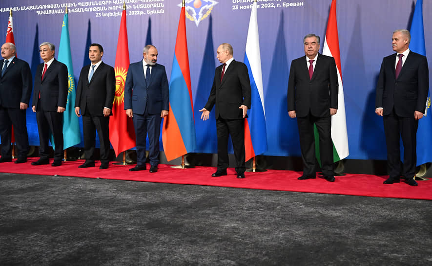 Россия ждет от Армении решения по участию в ОДКБ