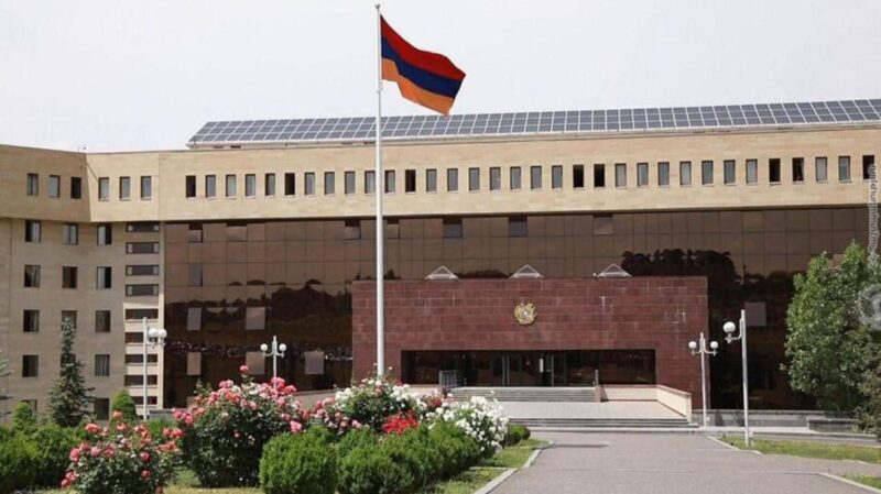 ՊՆ-ն չի վճարում հավաքների մասնակիցներին․ «Հրապարակ»