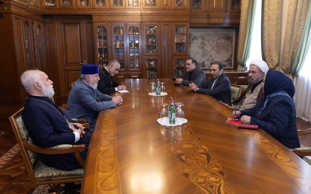 Վեհափառը ընդունել է ՀՀ-ում Իրանի դեսպանին և «Էսրա» միջազգային հիմնադրամի նախագահին. Մայր Աթոռ