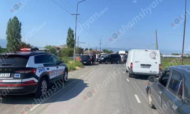 Կարկուտից տուժած գյուղացիները փակել են ճանապարհը․ կառավարությունից լուծումներ են պահանջում․ Շամշյան