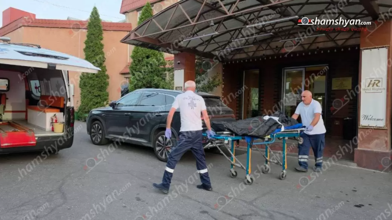 Հյուրանոցներից մեկում հայտնաբերվել է տղամարդու մարմին՝ ձեռքերը, ոտքերը և բերանը կպչուն ժապավենով կապված