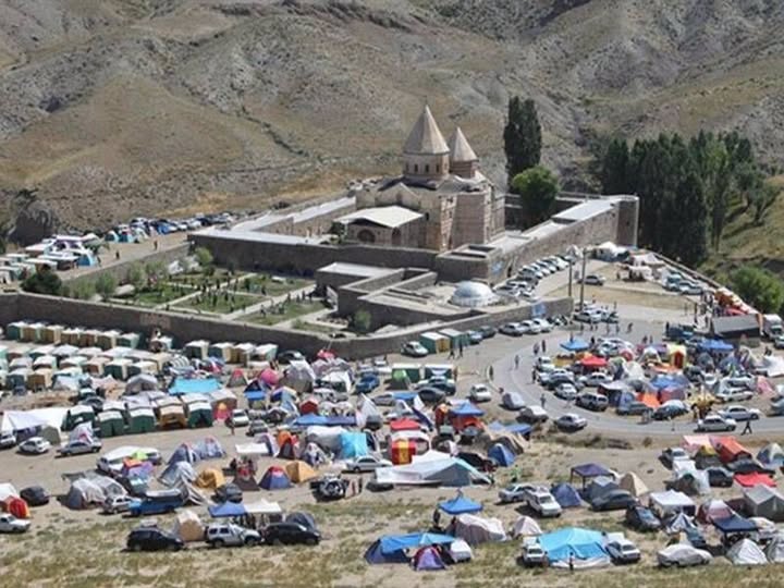 Ավելի քան 3000 հայ մասնակցել է Իրանում Սուրբ Թադեի վանքի ամենամյա ուխտագնացությանը