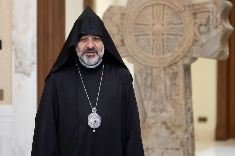 isahak-episkopos-poghosyan