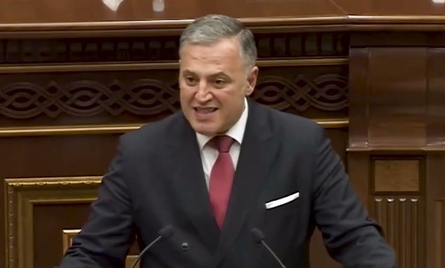 Ռուբեն Ռուբինյան, ինչու՞ չեք ուզում ժողովրդին ճիշտն ասել. Արթուր Միքայելյան