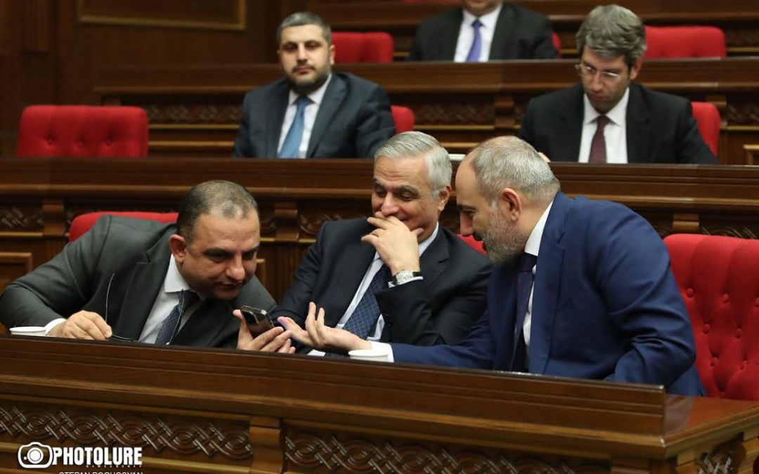 Մհեր Գրիգորյանն ու Տիգրան Խաչատրյանը վերանշանակվել են փոխվարչապետի պաշտոններում