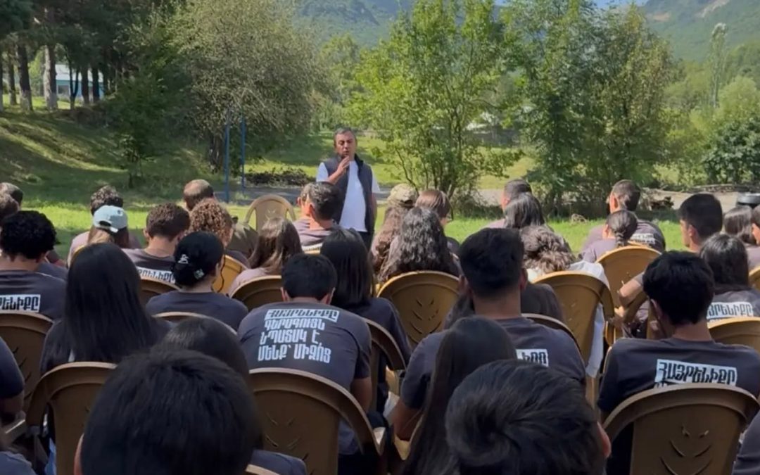 Ազգային մտածողությամբ երիտասարդների հետ հանդիպելը միշտ շատ հաճելի է․ Իշխան Սաղաթելյան
