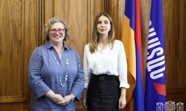 Աննա Գրիգորյանն ընդունել է Մեծ Բրիտանիայի դեսպան Ալեքսանդրա Քոուլիին