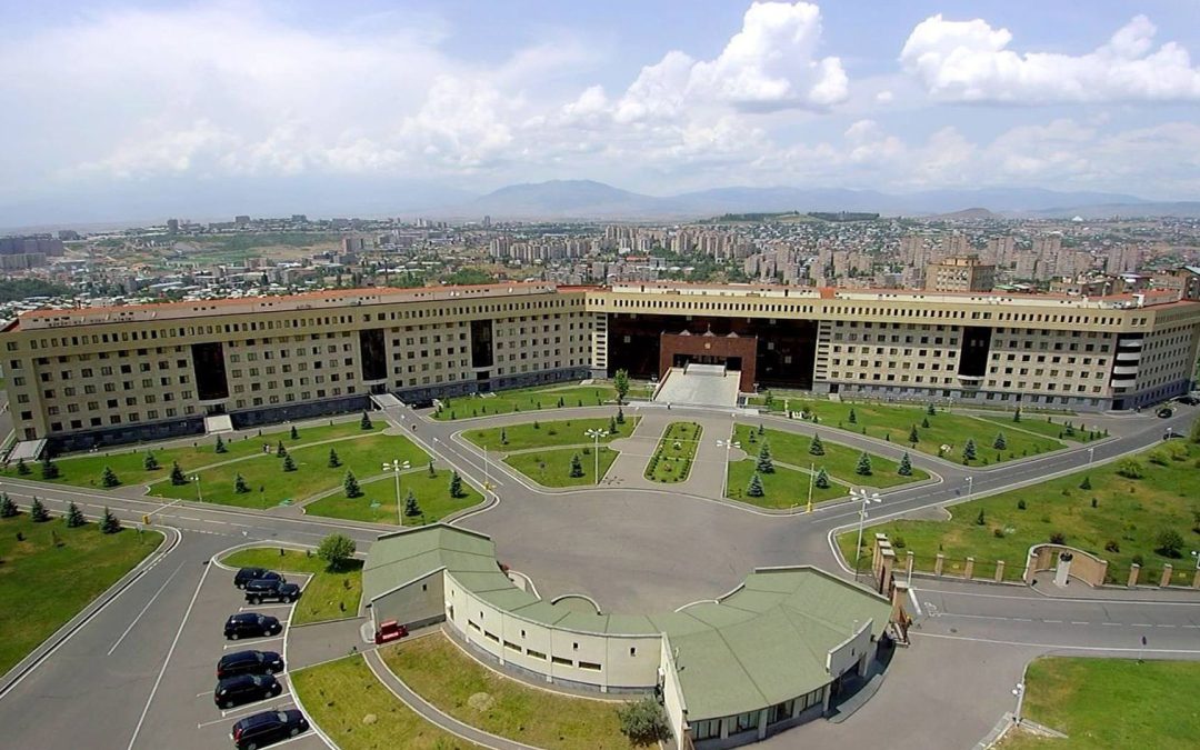 ՊՆ-ում պաշտոնատար անձանց ազատումների շարք է սպասվում․ «Ժողովուրդ»