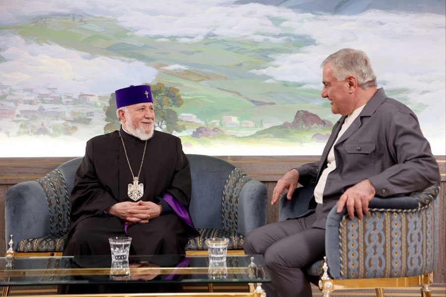 Թող Մայր Աթոռը մշտապես մնա անսասան, իսկ Ձեր ծառայությունը՝ հավատքի, համախմբման և ազգային արժանապատվության օրինակ. Սամվել Կարապետյան