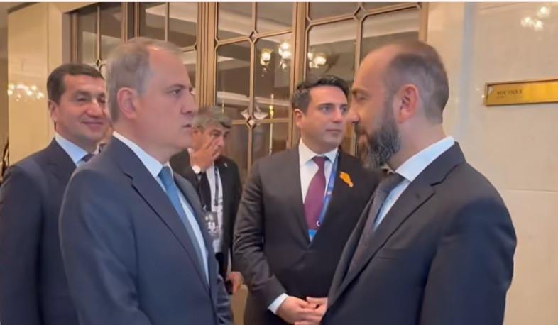 Միրզոյանը Բիշքեկում կարճատև զրույց է ունեցել Բայրամովի հետ