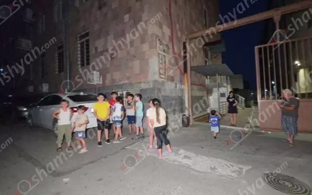 Երևանում 6-հարկանի բնակելի շենքում 4-րդ օրն է՝ լույս չկա․ բնակիչներն ահազանգում են
