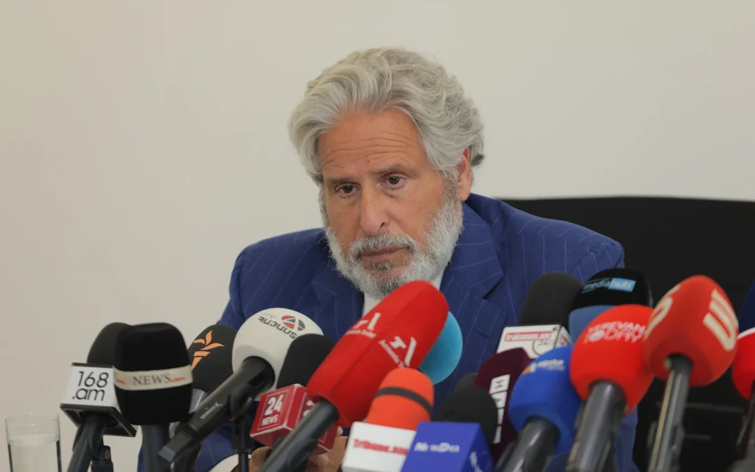 Այն, ինչ այսօր կատարվում է Հայ առաքելական եկեղեցու դեմ, խայտառակություն է. Ռոբերտ Ամստերդամ
