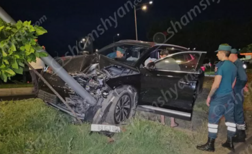 Խոշոր ավտովթար՝ Երևանում. վիրավոր կա