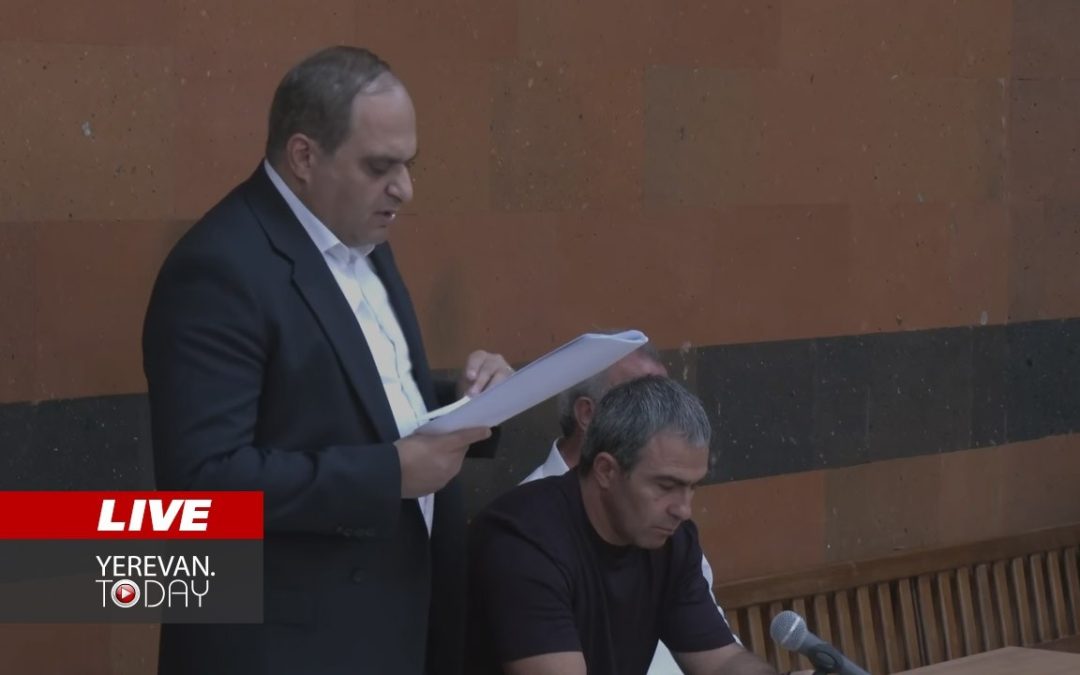 ԱՅՍ ՊԱՀԻՆ | ՈւՂԻՂ | Դատական նիստ՝ Կաթողիկոսի եղբոր և նրա որդու գործով