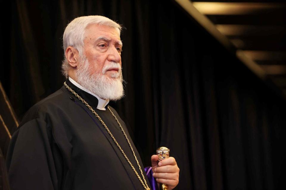 Այսօր մենք որքա՜ն ունենք խաչից ճառագայթող սիրո, զոհողության ու ծառայության կարիքը. Արամ Ա