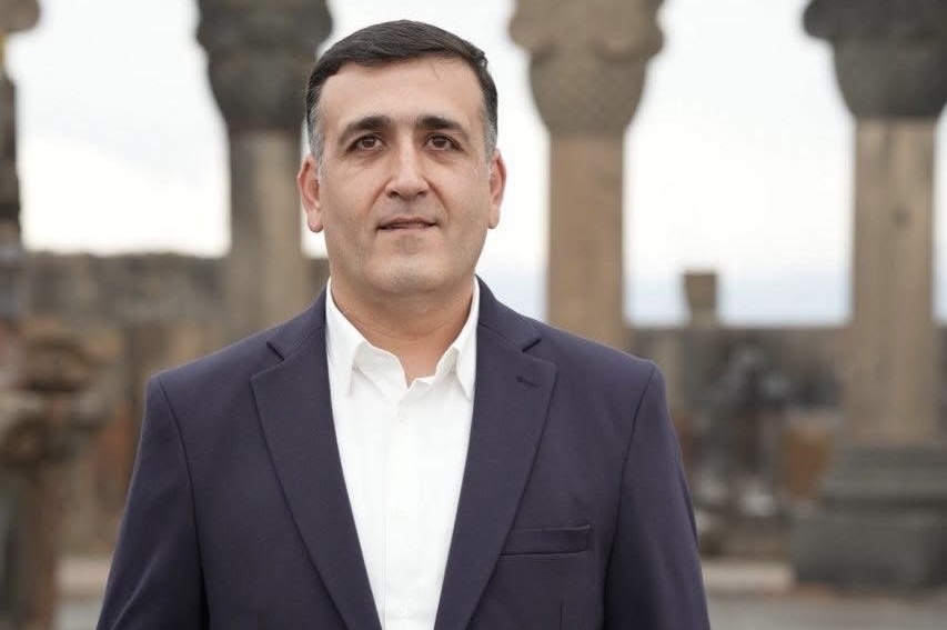 Ի՞նչ է փորձում իշխանությունը մեզանից թաքցնել Քոչարյանին բանտարկելով․ Նարեկ Մանթաշյան