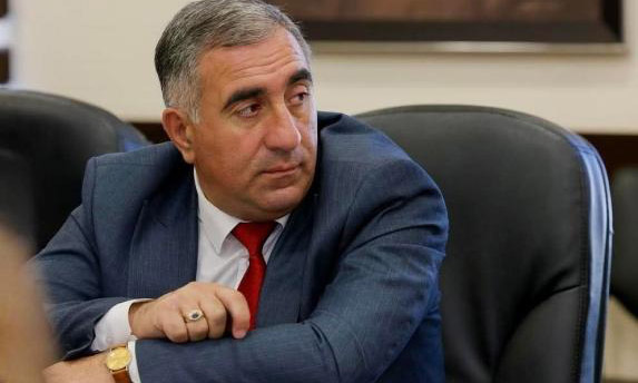 Կաշառքի գործով կալանավորվել են կրթության մարզային վարչության պետն ու դպրոցի տնօրենը․ Հակակոռուպցիոն