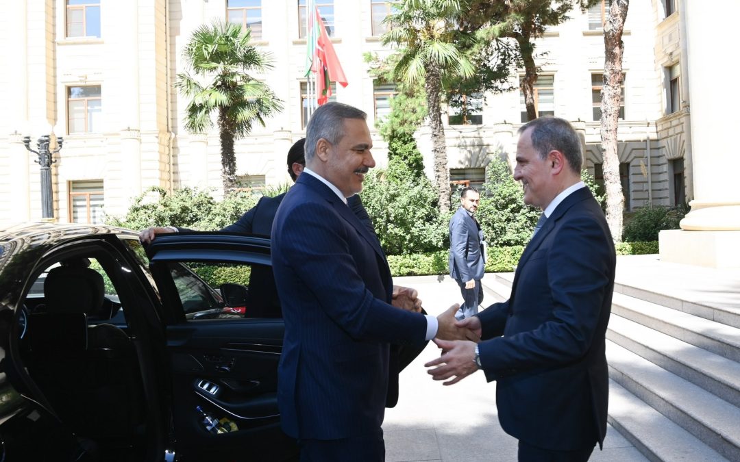 Хакан Фидан прибыл в Баку
